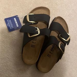 Birkenstock bug buckle in navy size 39